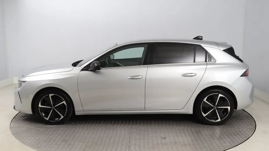 Opel Astra -