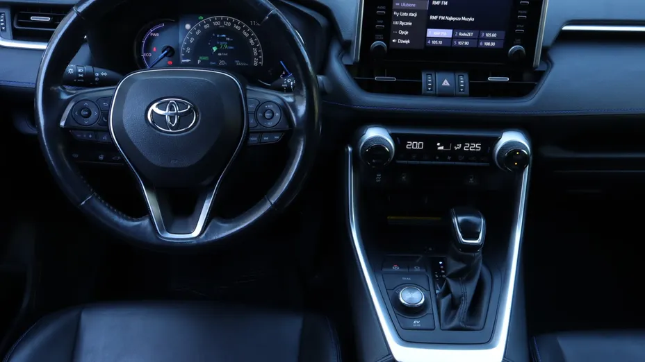 Toyota RAV4 -
