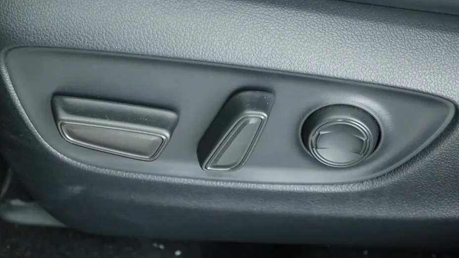 Toyota RAV4 -