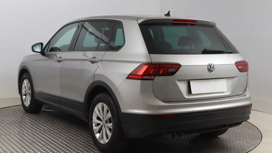 VW Tiguan -