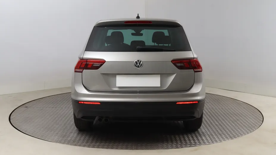 VW Tiguan -