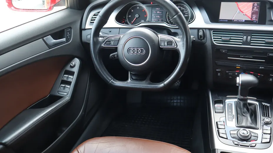 Audi A4 -