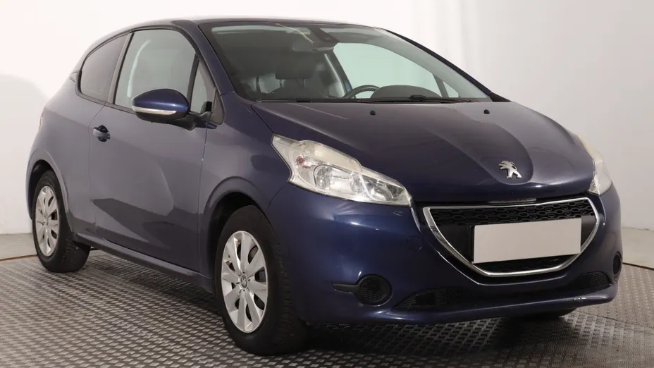 Peugeot 208 -