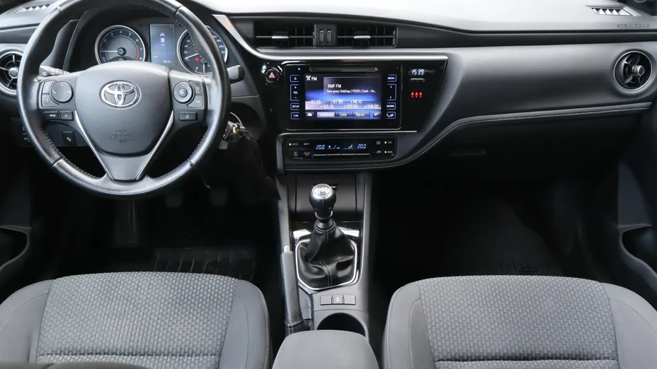 Toyota Corolla -