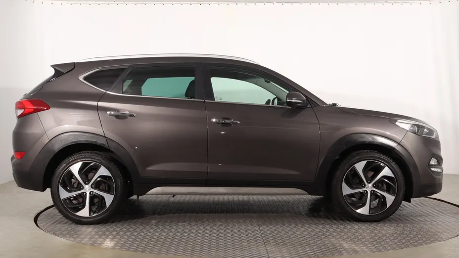 Hyundai Tucson -