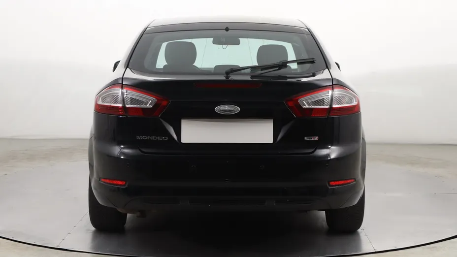 Ford Mondeo -