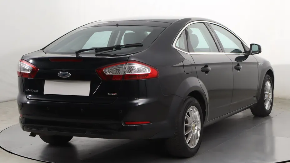 Ford Mondeo -