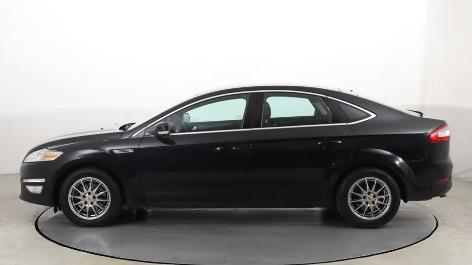 Ford Mondeo -