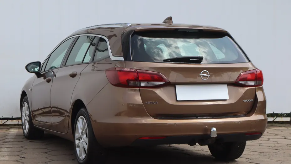 Opel Astra -