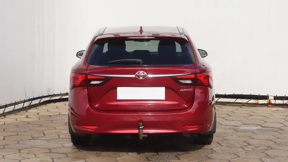 Toyota Avensis -
