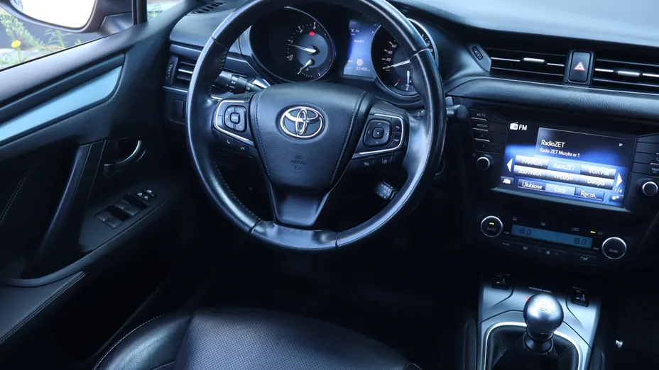 Toyota Avensis -