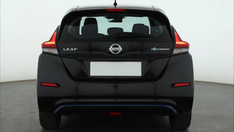 Nissan Leaf -