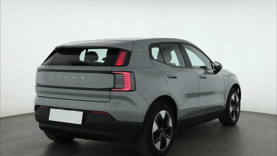 Volvo EX30 -