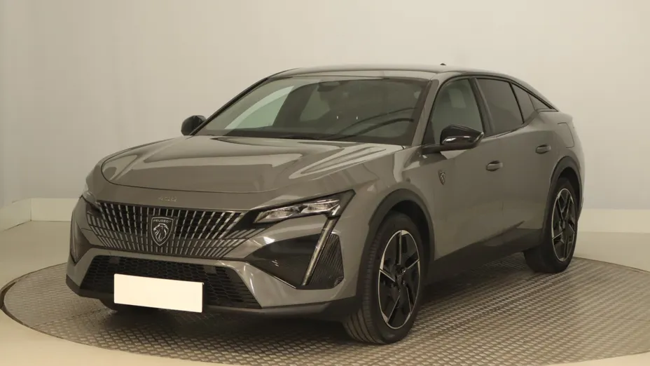 Peugeot 408 -