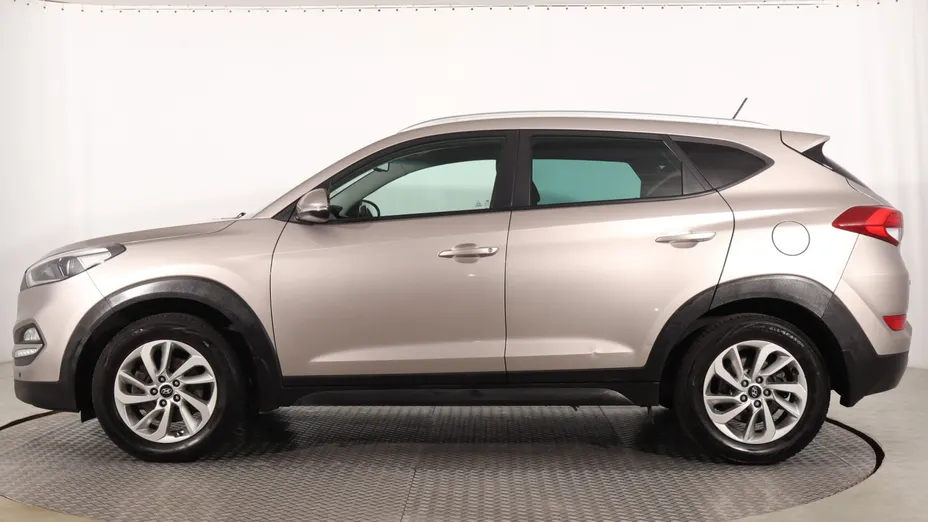 Hyundai Tucson -