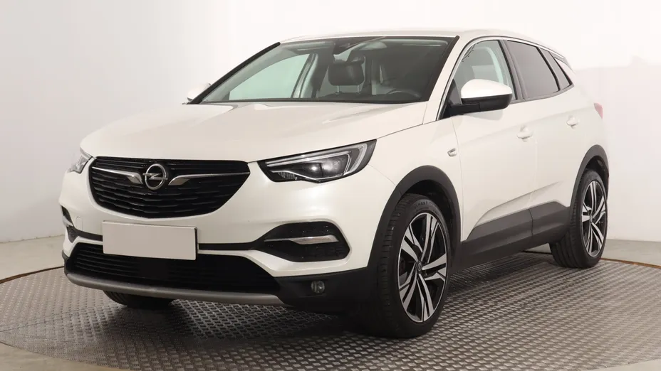 Opel Grandland -
