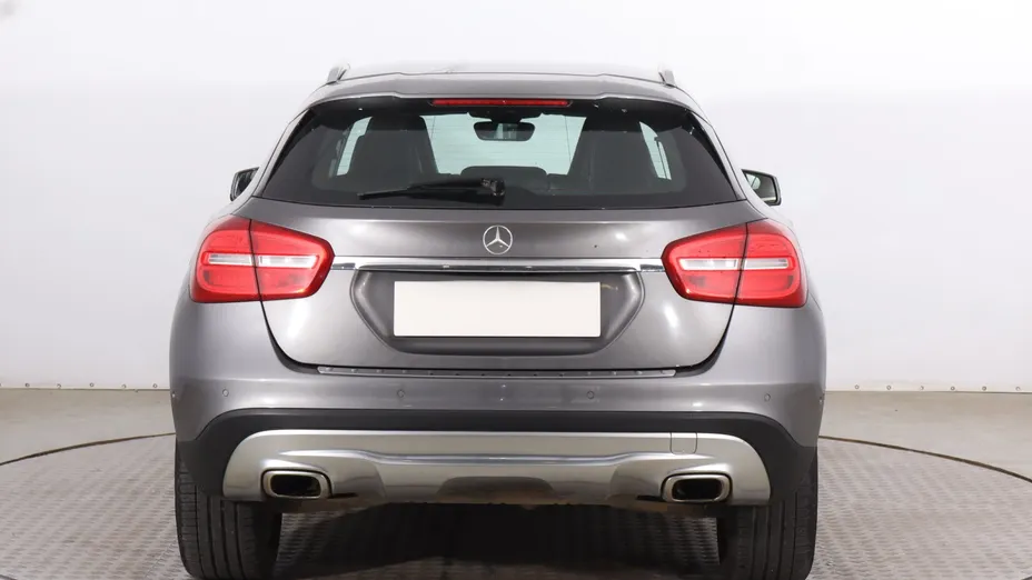 Mercedes GLA -