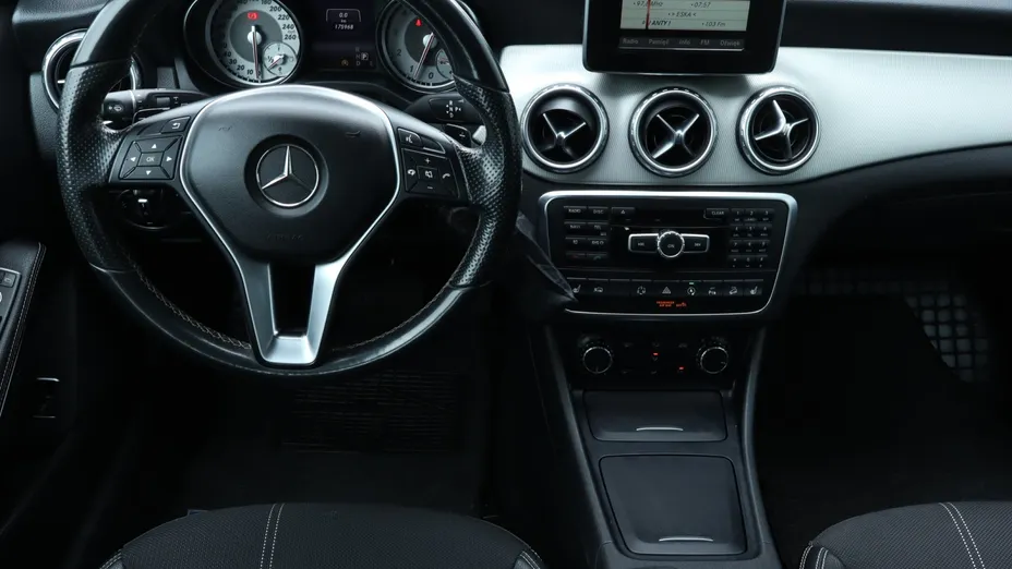 Mercedes GLA -