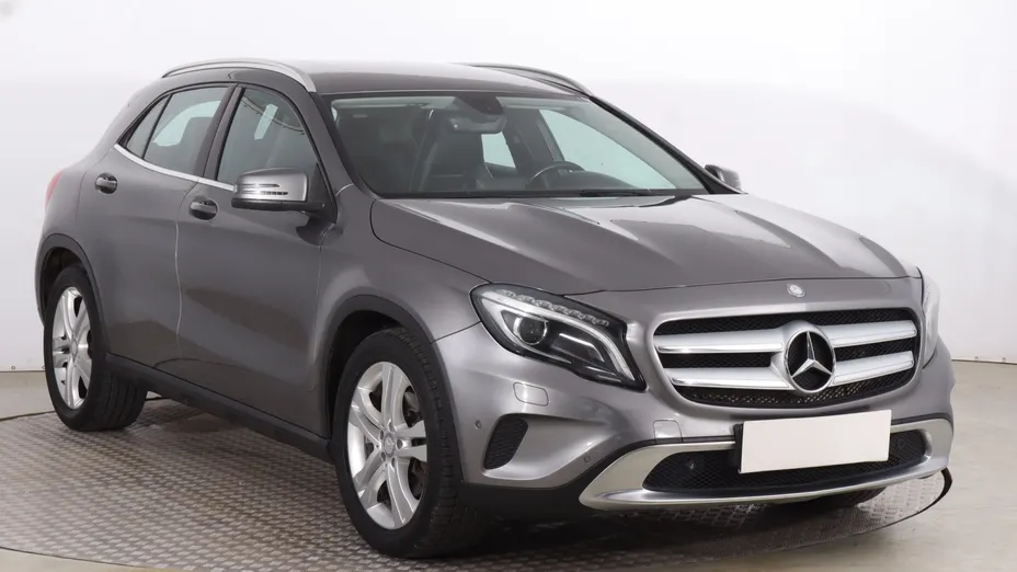 Mercedes GLA -