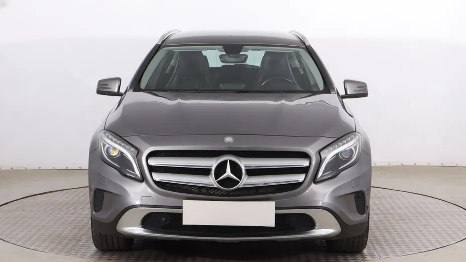 Mercedes GLA -