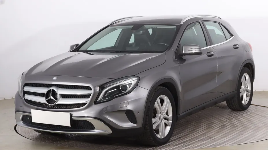 Mercedes GLA -