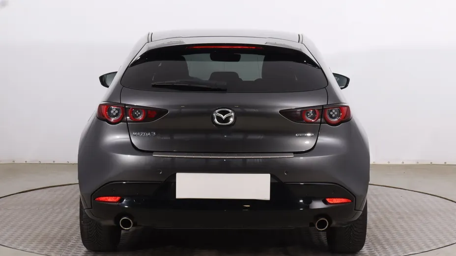 Mazda 3 -