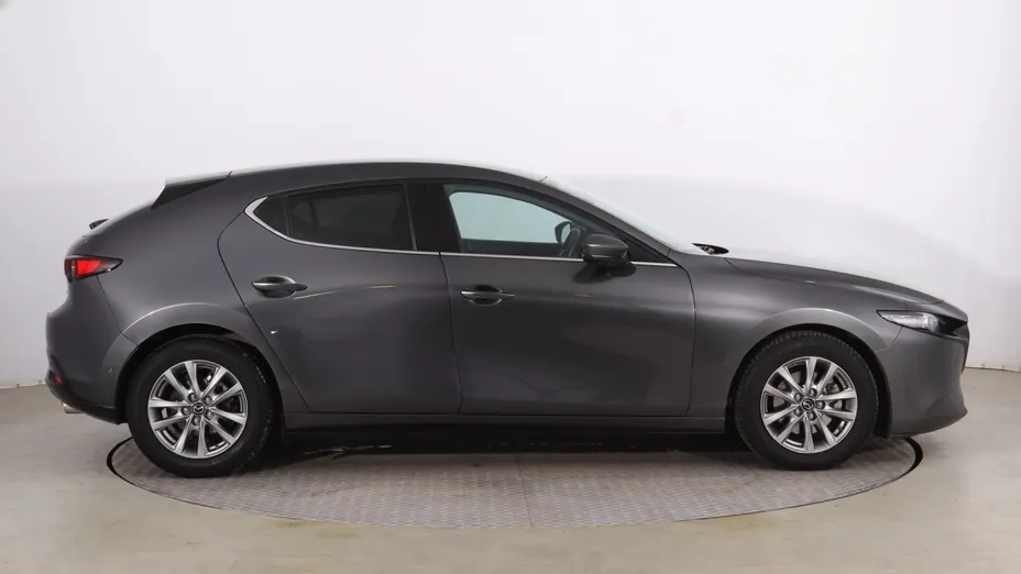Mazda 3 -