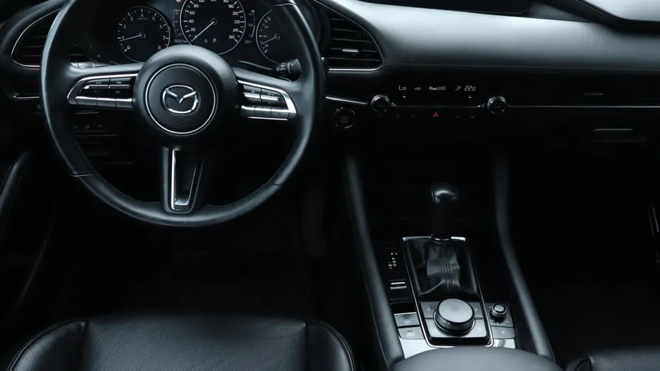 Mazda 3 -