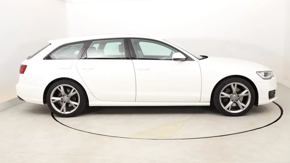 Audi A6 -