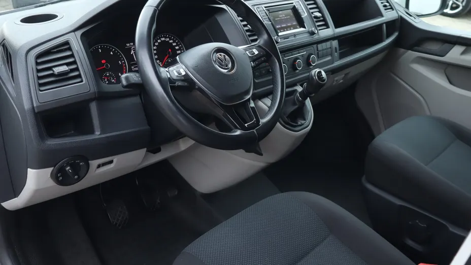 VW Transporter -