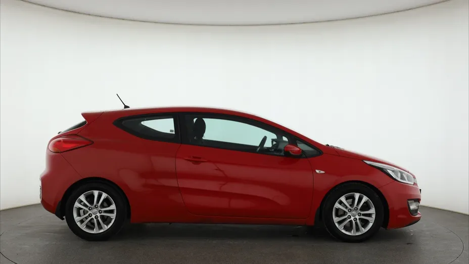 Kia ProCeed -