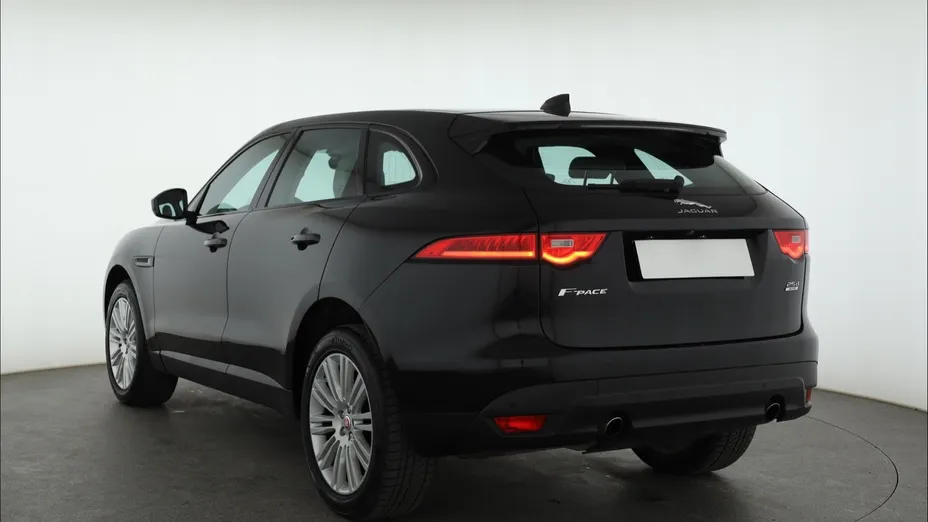 Jaguar F-Pace -