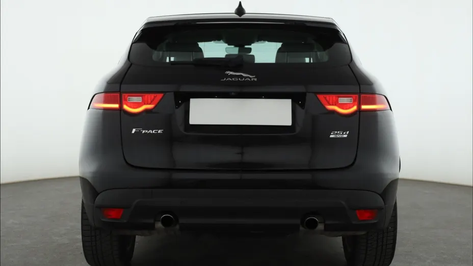 Jaguar F-Pace -