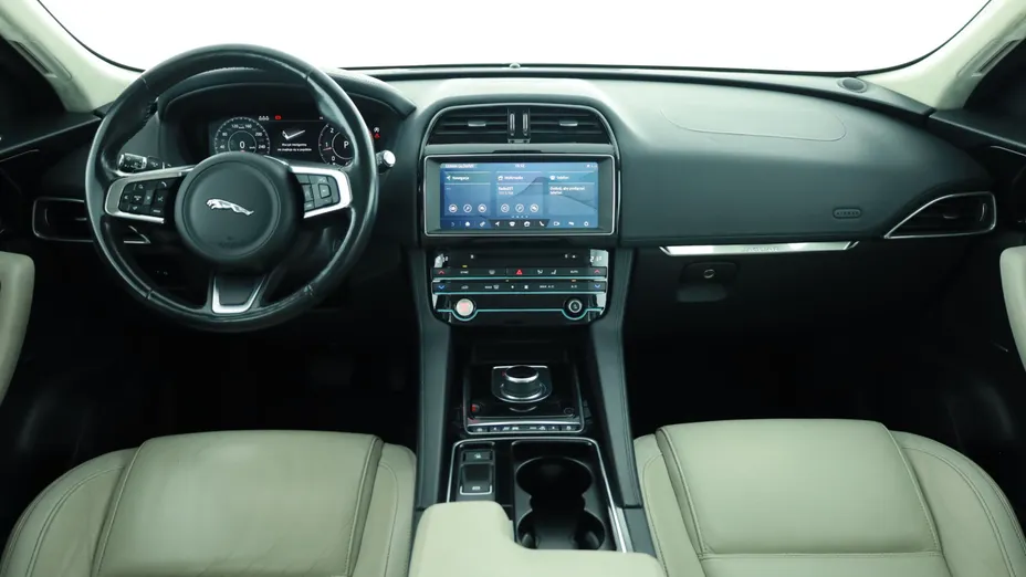 Jaguar F-Pace -
