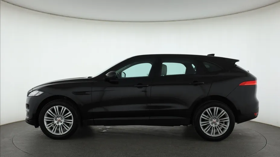 Jaguar F-Pace -