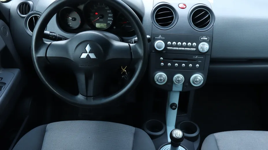 Mitsubishi Colt -