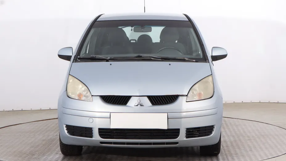 Mitsubishi Colt -