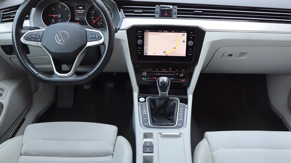 VW Passat -