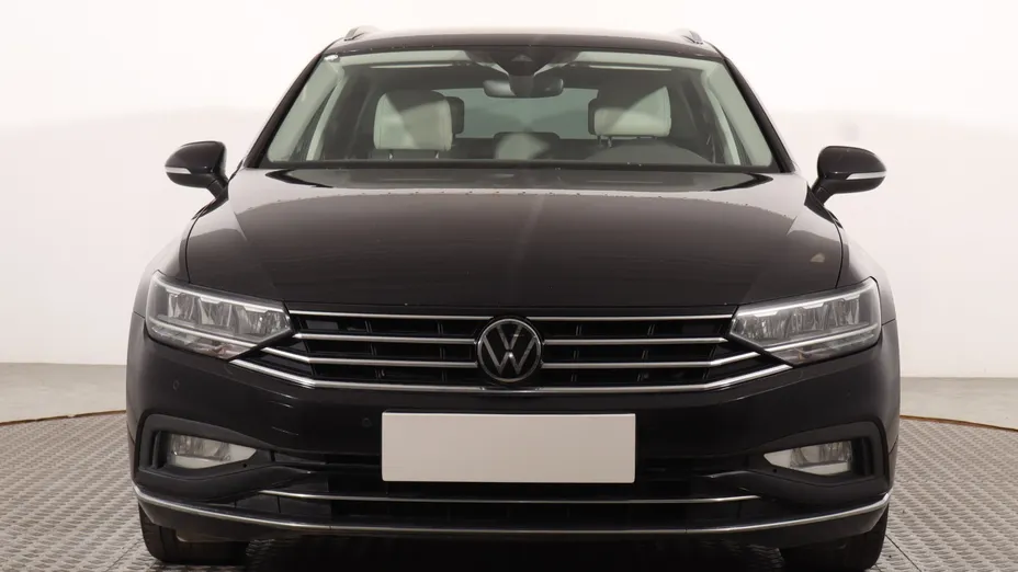 VW Passat -