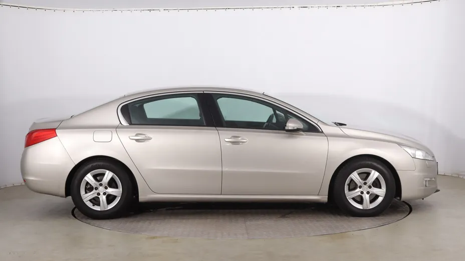 Peugeot 508 -