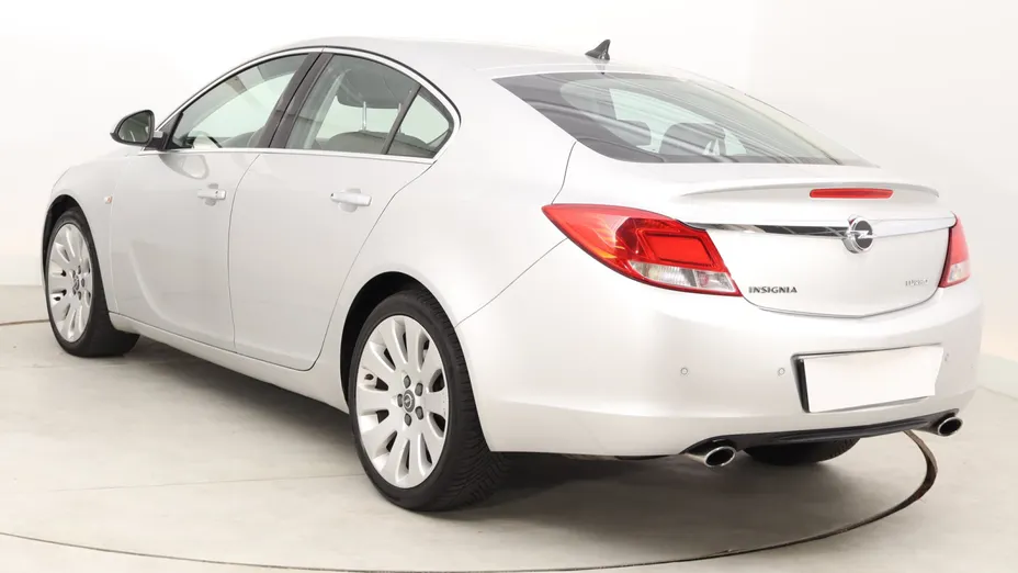 Opel Insignia -
