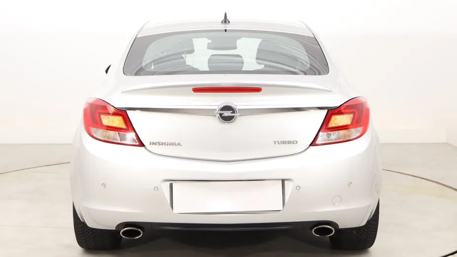 Opel Insignia -