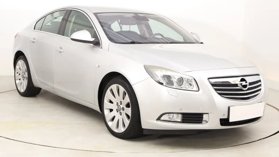 Opel Insignia -
