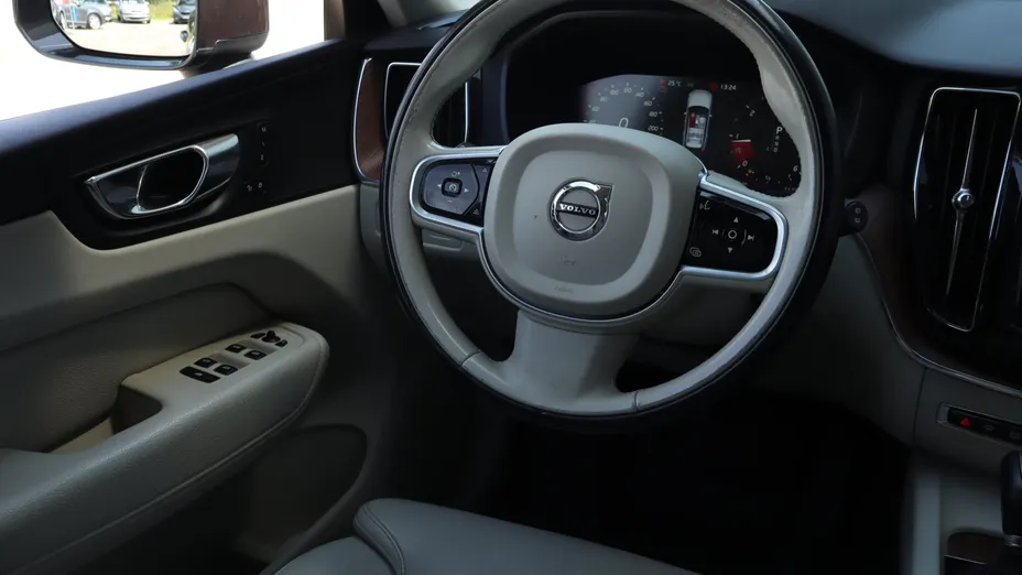 Volvo XC60 -