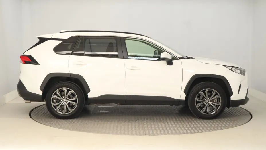 Toyota RAV4 -