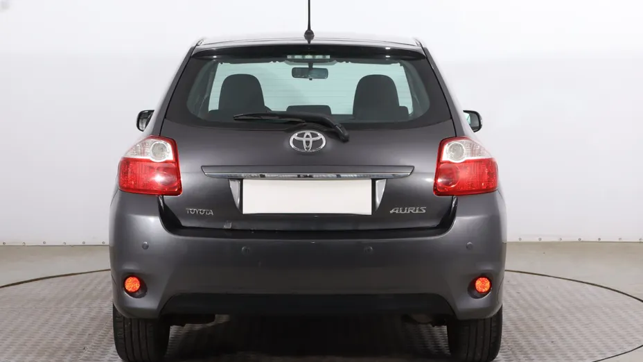 Toyota Auris -