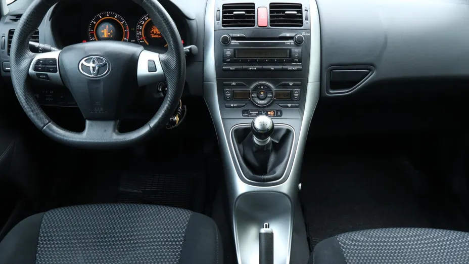 Toyota Auris -