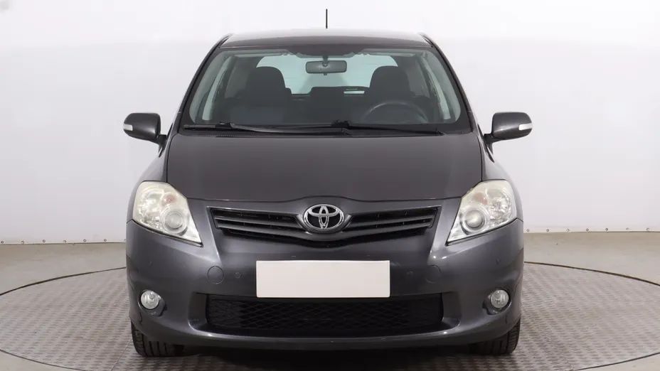 Toyota Auris -