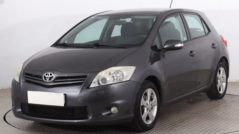Toyota Auris -