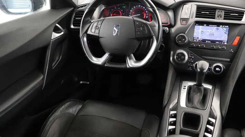 DS 5 -